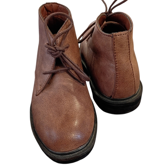 EUC Xray Chukka Faux Brown Ankle Boots Lace Up Manmade Round Toe Boy's Size 13 - Picture 4 of 9